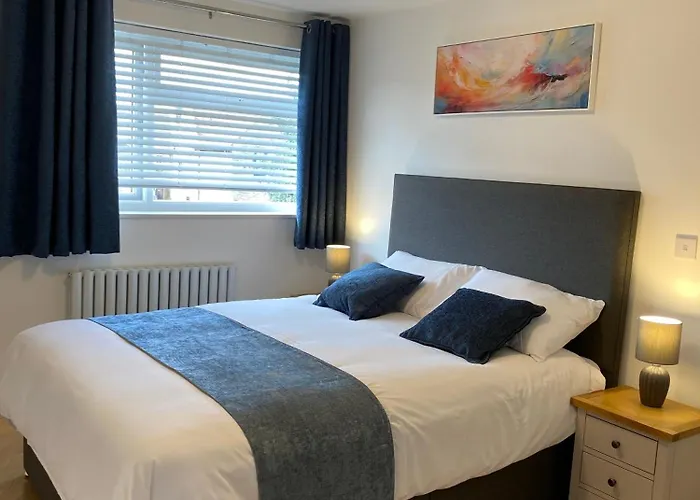 Modern & Stylish 2-Bedroom Home Close To Blenheim Palace